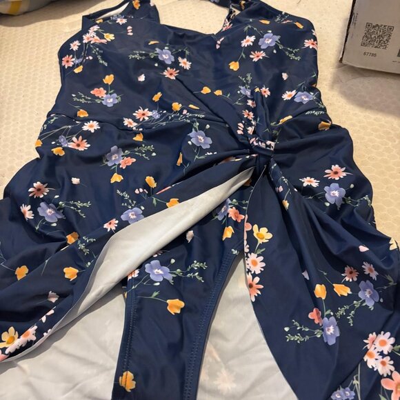 Rivelino Women's Tummy Control Navy One-Piece Bathing Suit, 1 Piece, Size 2XL - Picture 4 of 4